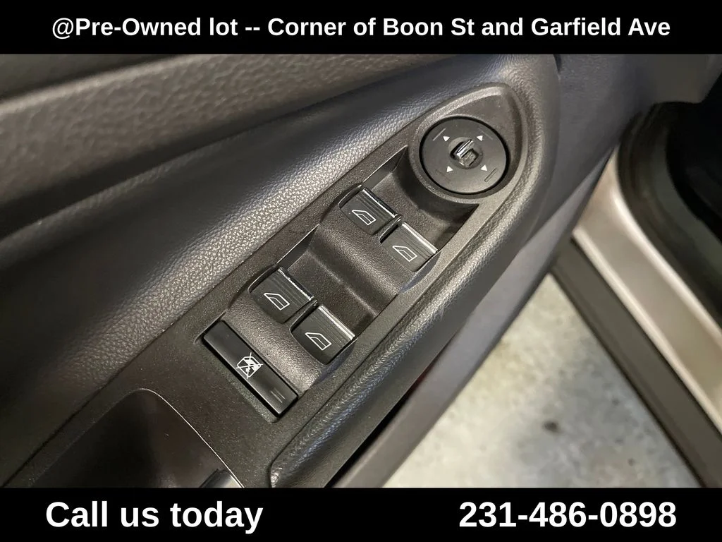 Used 2014 Silver Ford Titanium image 16