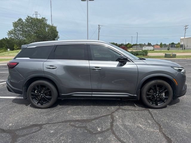 Used 2023 Gray INFINITI LUXE image 4