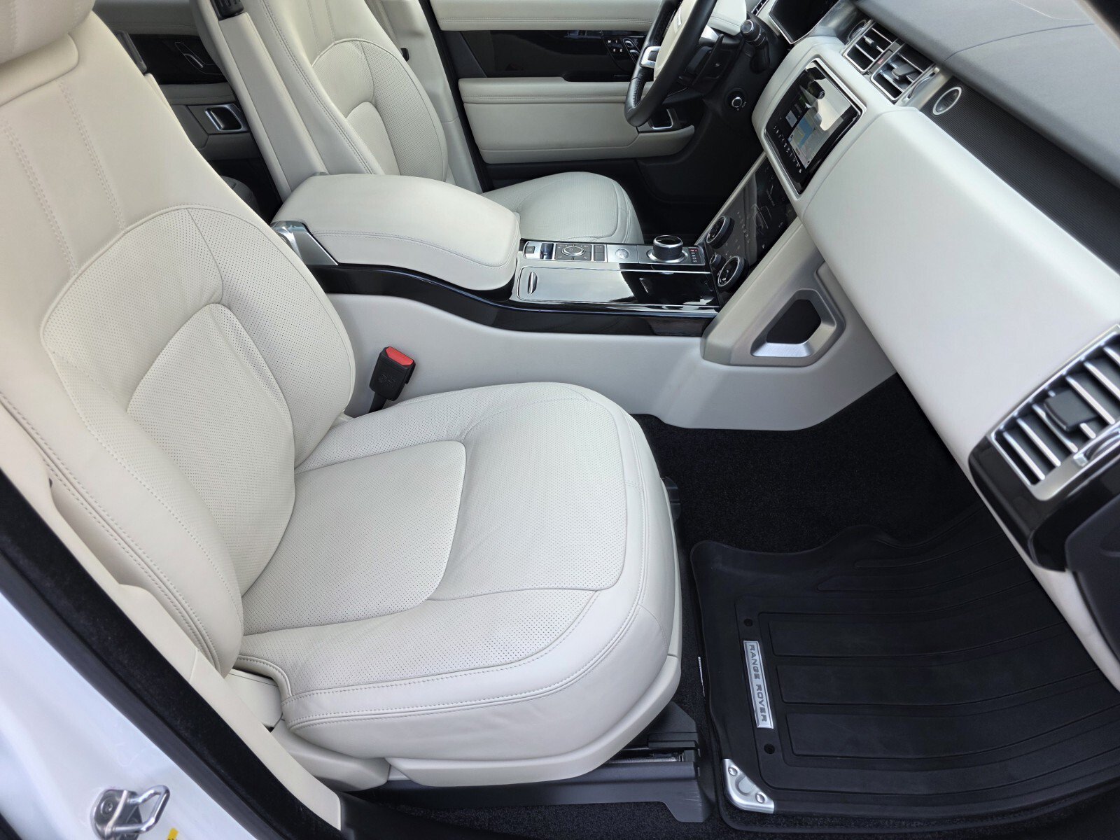 Used 2021 Ivory Land Rover P525 Westminster image 3