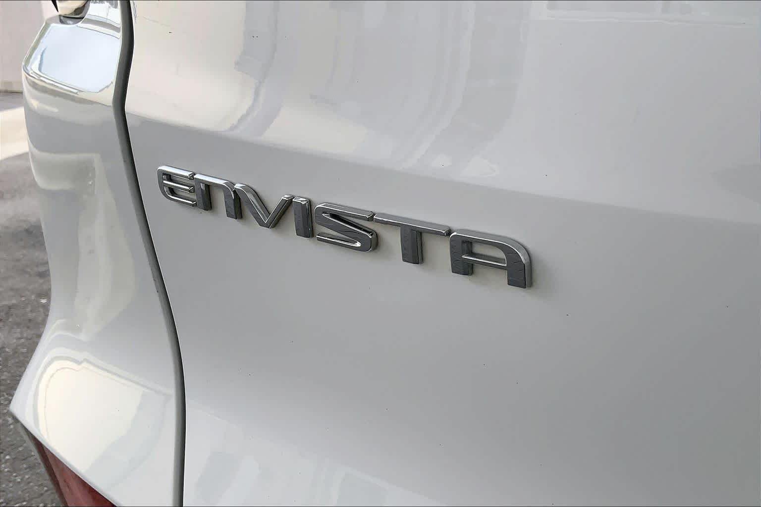 Used 2024 Summit White Buick Sport Touring image 33
