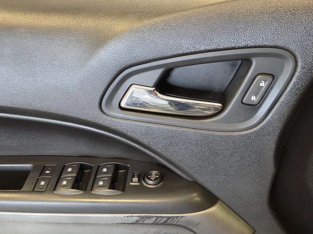 Used 2021 Gray Chevrolet LT image 28