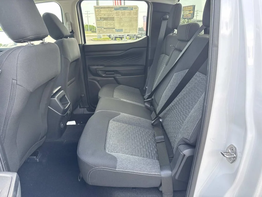 New 2026 Oxford White Ford XL image 7