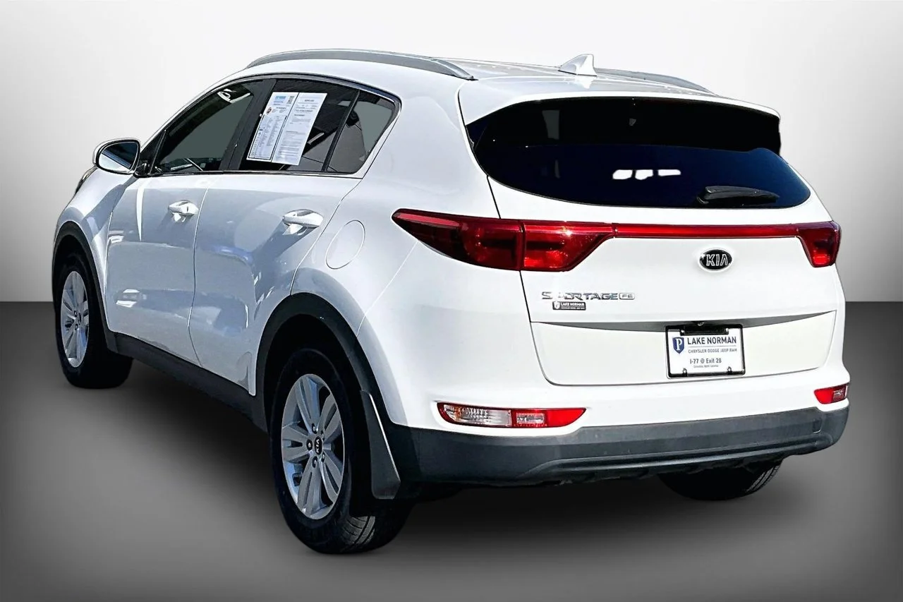 Used 2017 White Kia LX image 6
