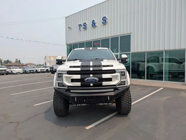 Used 2022 White Ford Lariat image 9