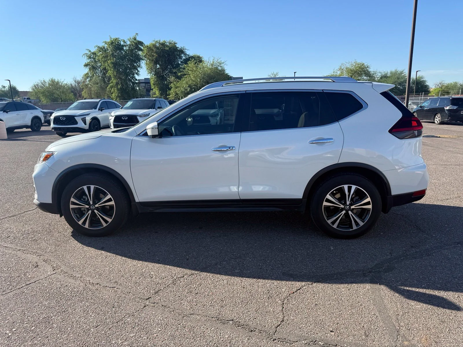 Used 2020 Pearl White Tricoat Nissan SV image 6