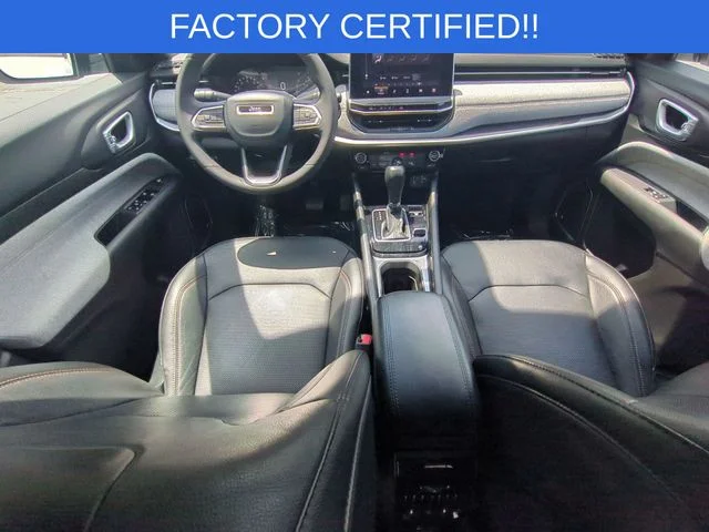 Used 2023 White Jeep Latitude Lux image 32