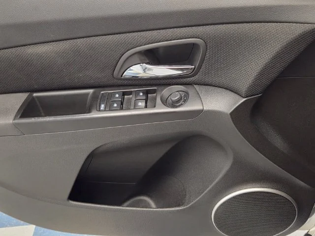 Used 2012 SUMMIT WHITE Chevrolet ECO image 27