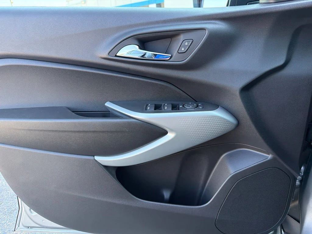 New 2026 Sterling Gray Metallic Chevrolet 1RS image 10