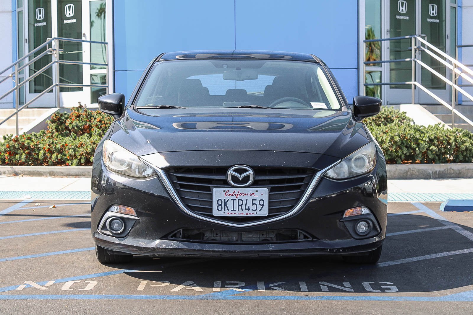 Used 2016 Mazda MAZDA3 i Touring with VIN JM1BM1M75G1348228 for sale in Signal Hill, CA