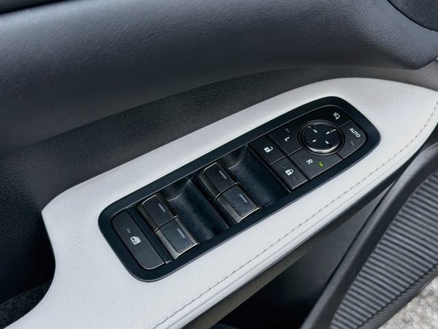 Used 2024 Mica Lexus RX 350h Premium image 24
