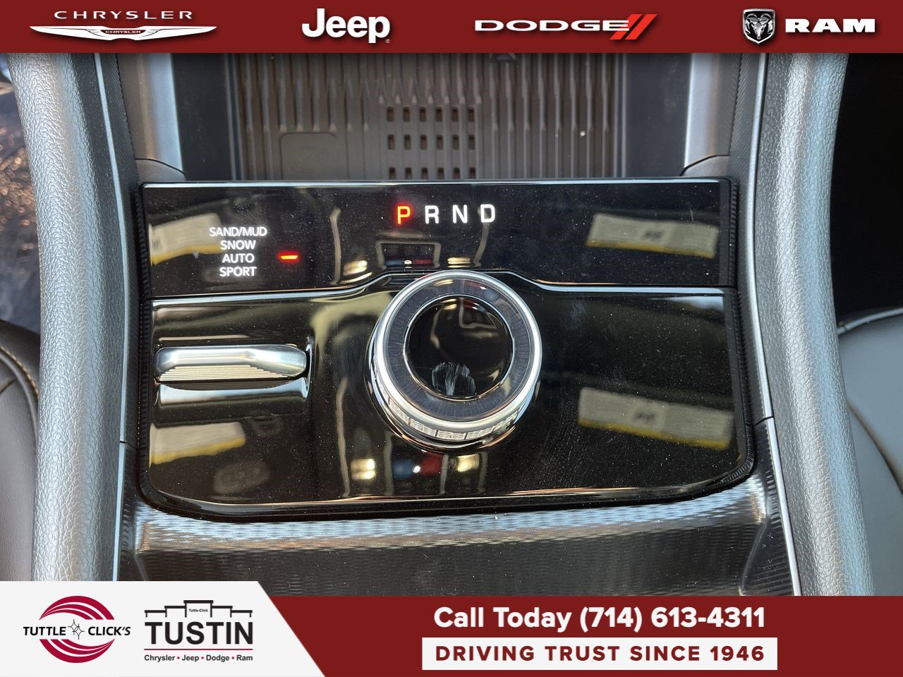 New 2026 Diamond Black Crystal Pearl-Coat Exterior Paint Jeep 85th Anniversary Edition image 19