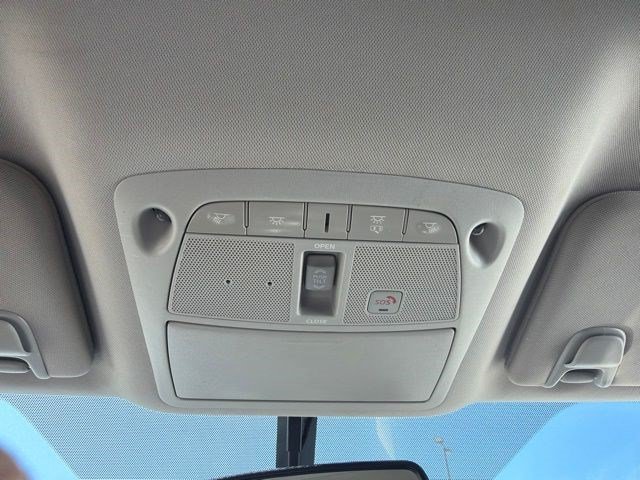 Used 2018 Magnetic Black Metallic Nissan Platinum image 21
