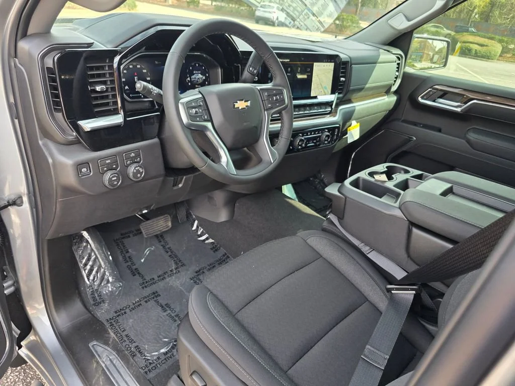 2026 Chevrolet Silverado 1500 LT - Photo 9