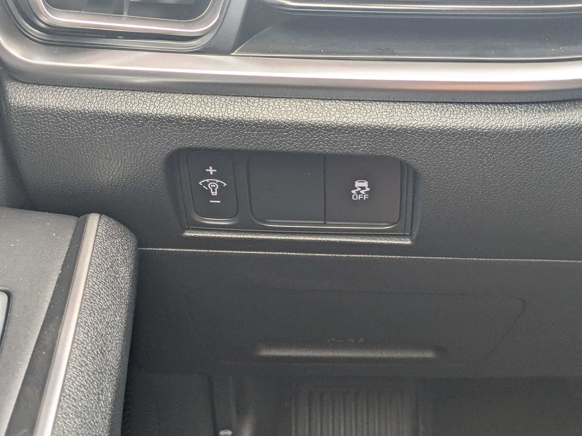 New 2026 Glacial White Kia LX image 29