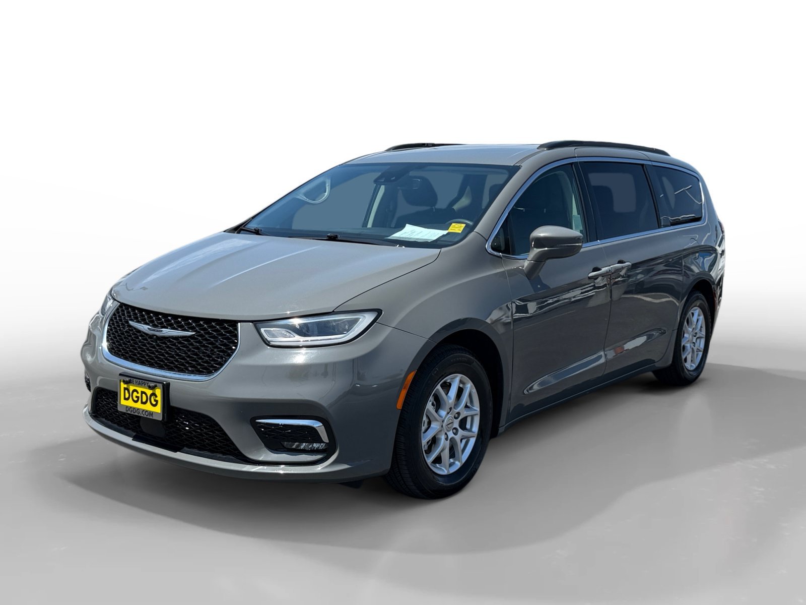 Used 2022 Ceramic Gray Clearcoat Chrysler Touring L image 1