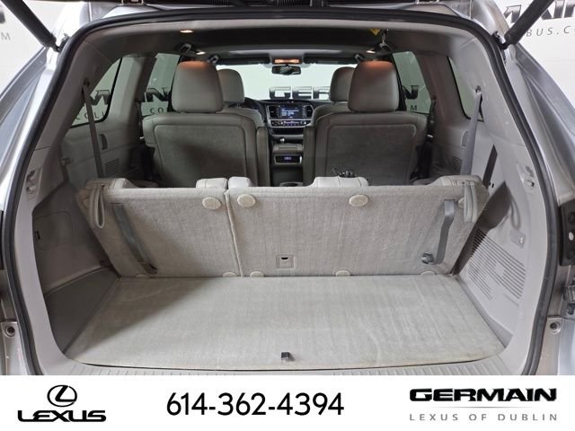 Used 2016 Silver Toyota Limited image 21