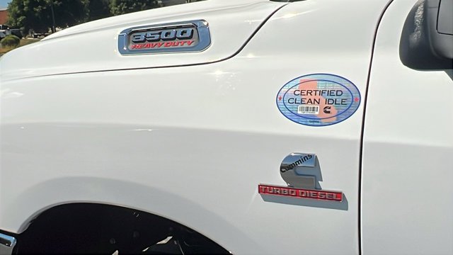 2026 RAM 3500 Chassis Tradesman - Photo 9