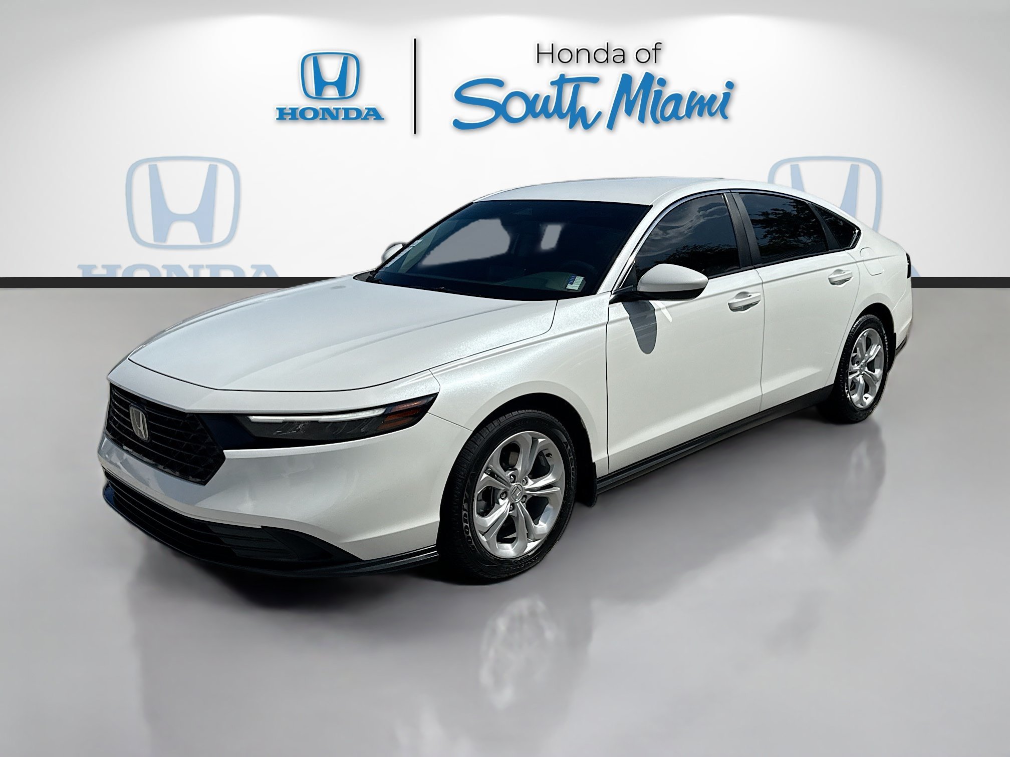 2024 Honda Accord LX - Photo 3