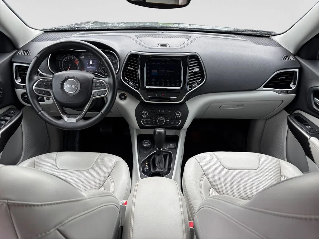 Used 2019 Gray Jeep Limited image 14