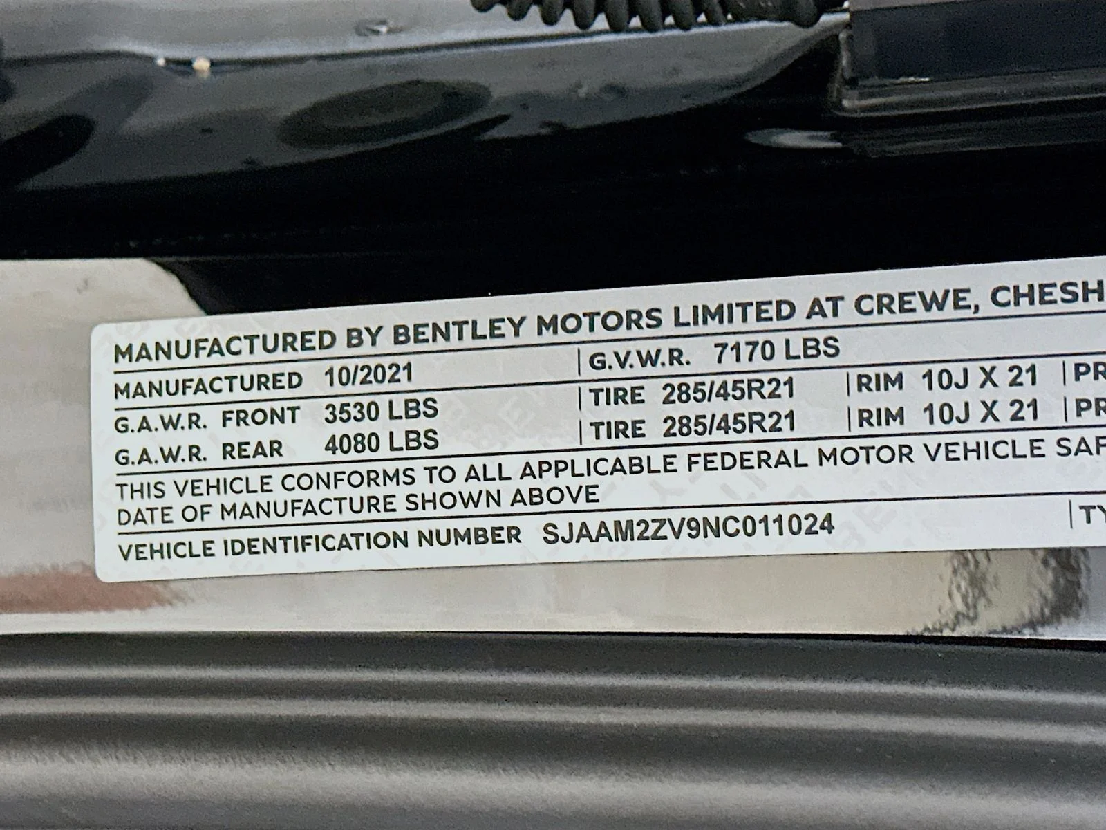 Used 2022 Black Bentley  image 47