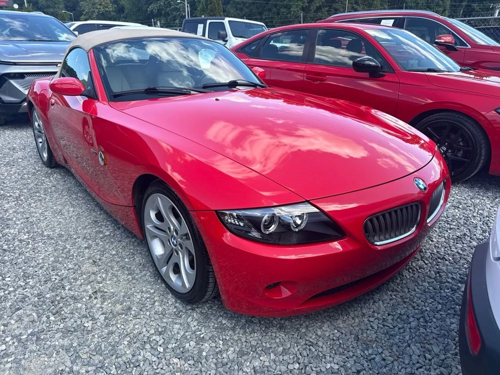 Used 2004  BMW 3.0i image 2