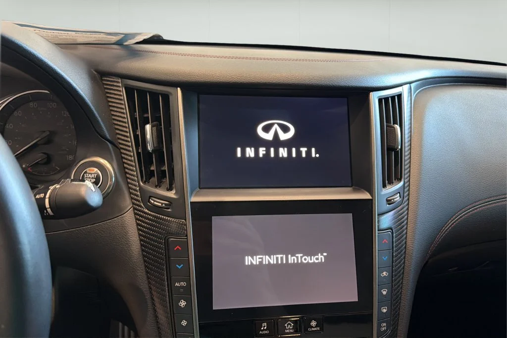 Used 2023 Black INFINITI Red Sport 400 image 23