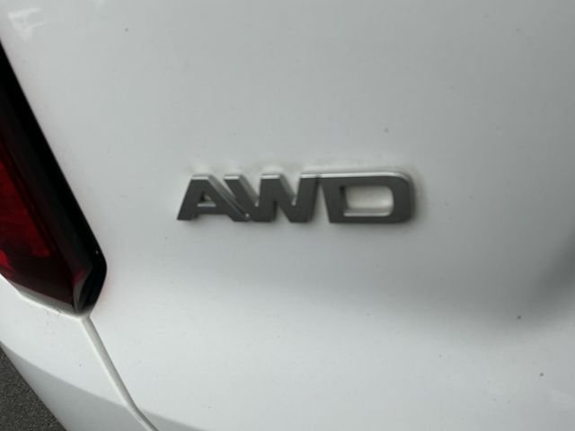 Used 2021 White Kia S image 32