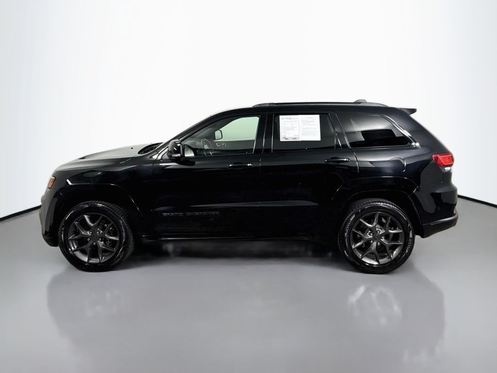 Used 2020 Diamond Black Crystal Pearlcoat Jeep Limited X image 4