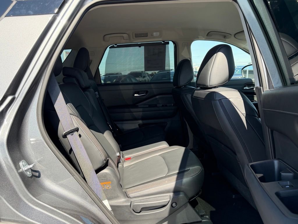 Used 2023 Gray Nissan SL image 20