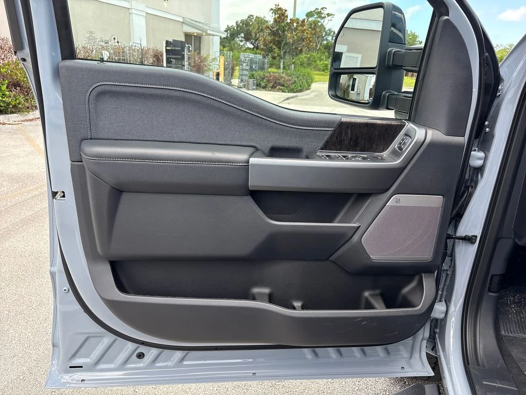 New 2026 Gray Ford Lariat image 28