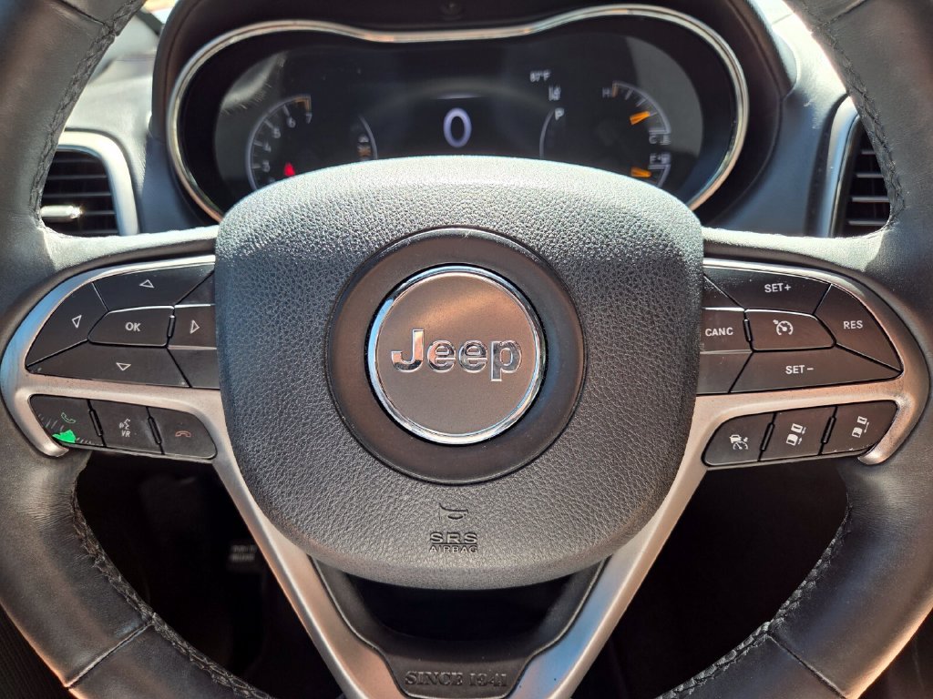 Used 2018 Red Jeep High Altitude image 34