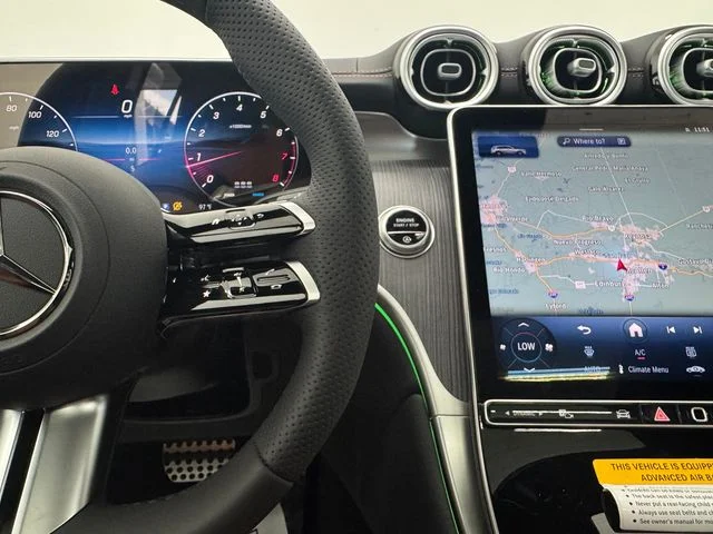 New 2027 White Mercedes-Benz GLC 300 image 24