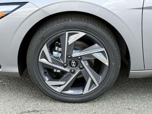 New 2025  Hyundai SEL Sport image 11