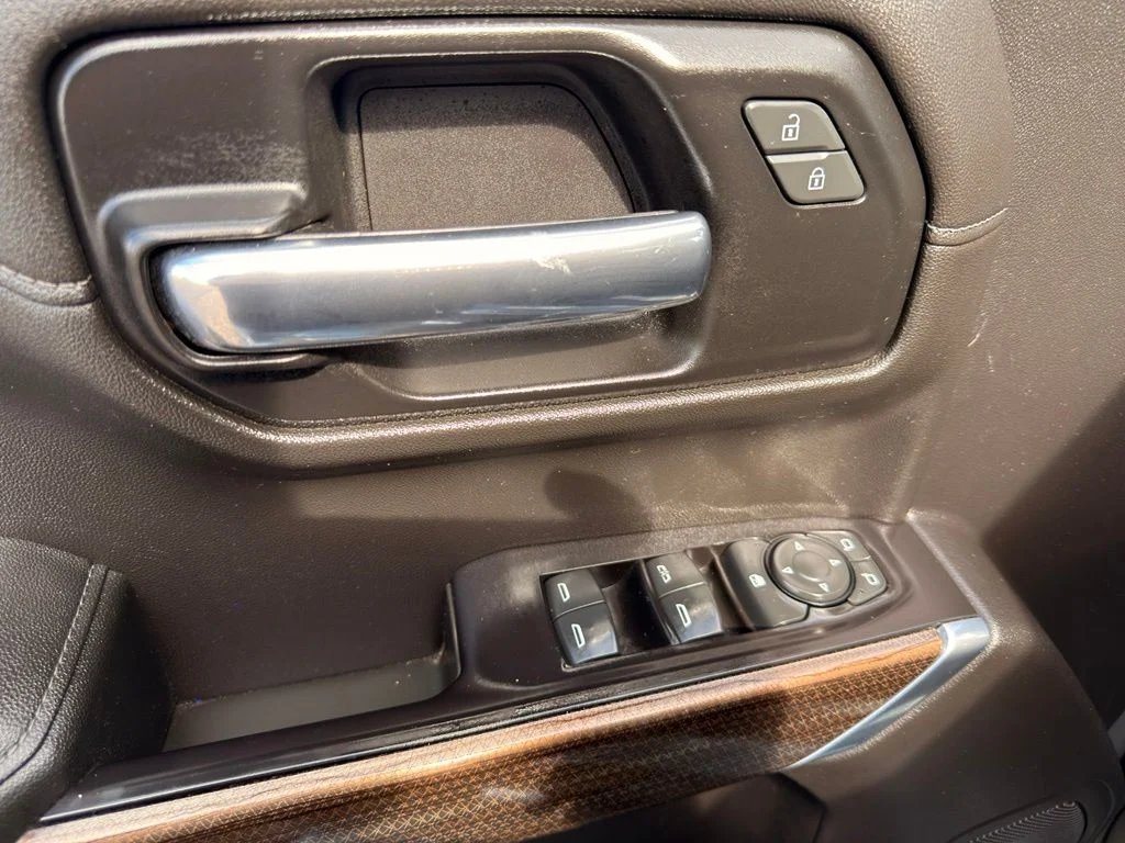 Used 2019 Gray Chevrolet LT image 26