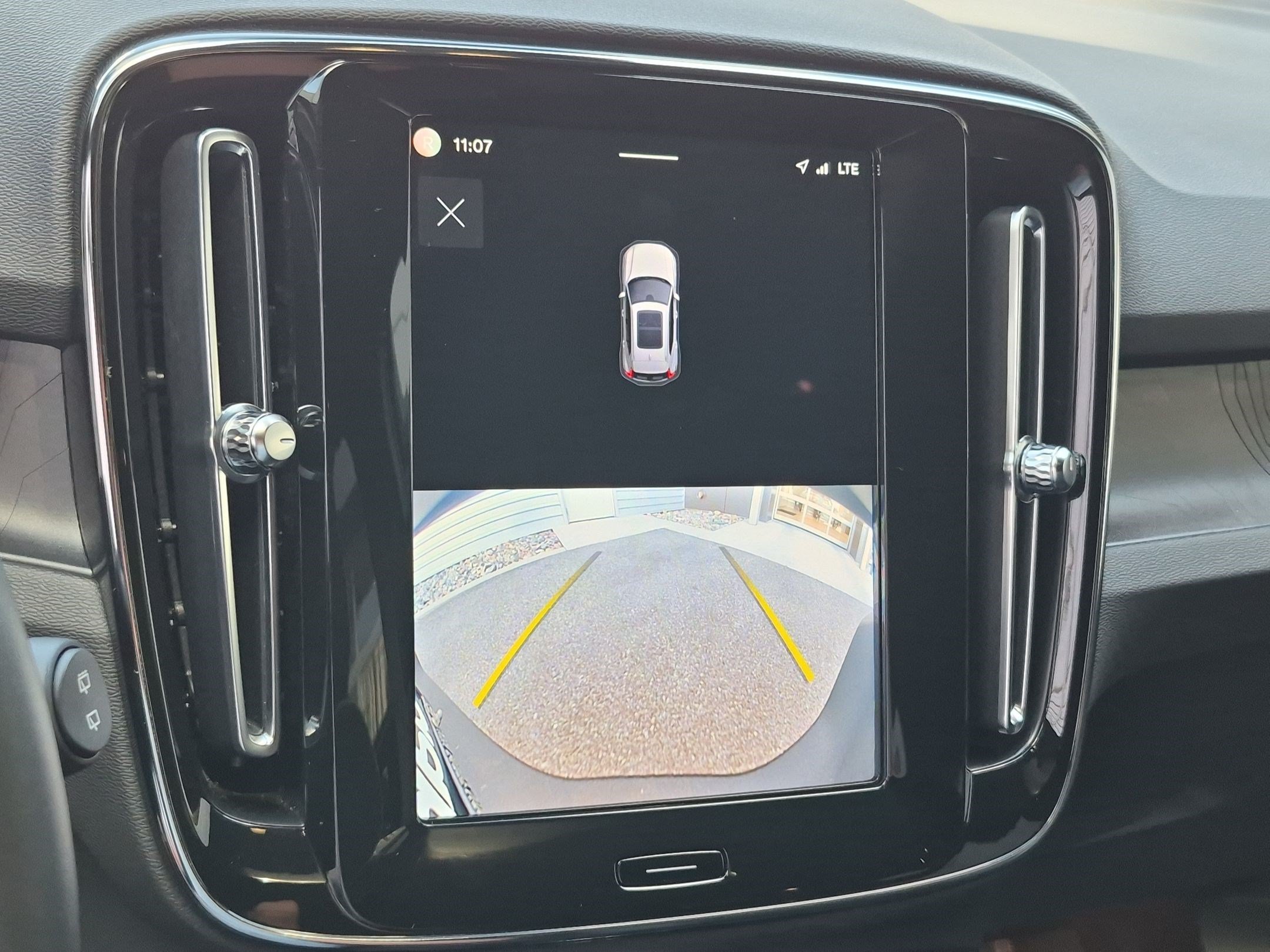 Certified Used 2023 Crystal White Volvo Ultimate image 22