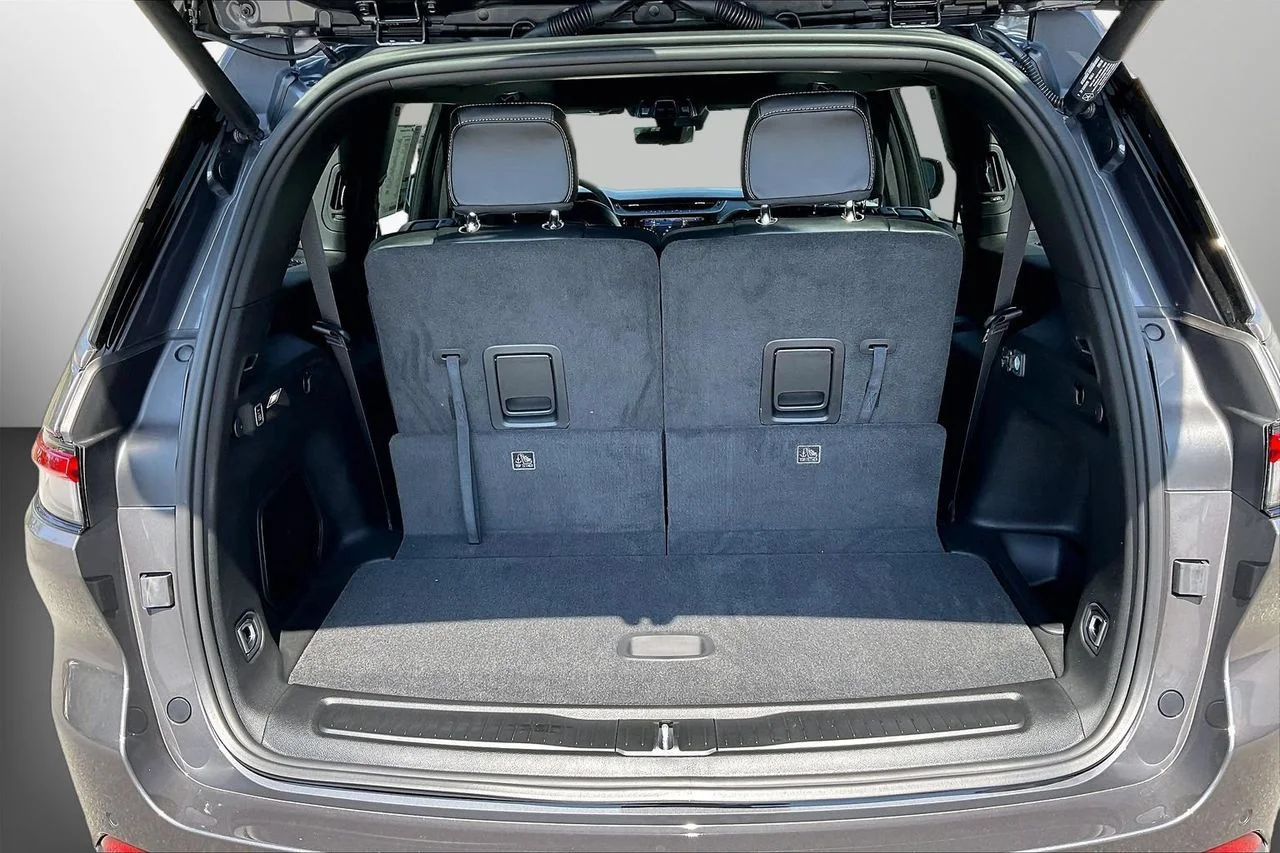 New 2026 Baltic Gray Metallic Clearcoat Jeep Limited Reserve image 22
