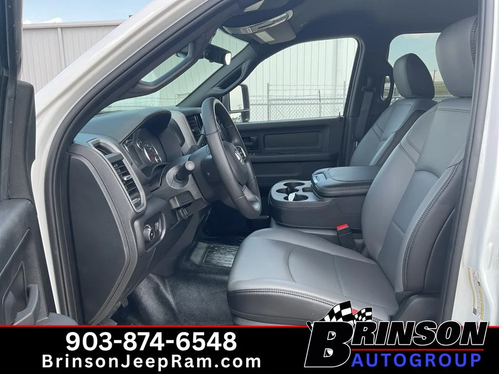 New 2026 Bright White Clearcoat Ram Tradesman image 10