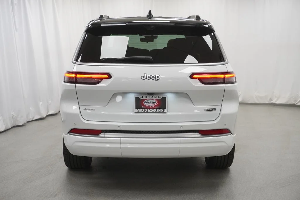 New 2026 Bright White Clear-Coat Exterior Paint Jeep Summit image 10