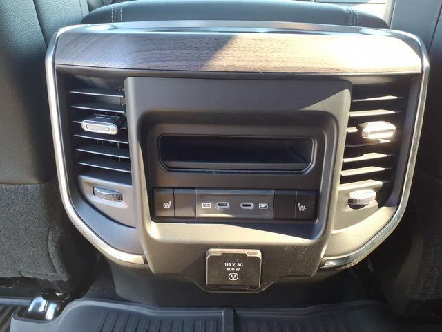 New 2026 Diamond Black Crystal Pearl-Coat Exterior Paint RAM Laramie image 28