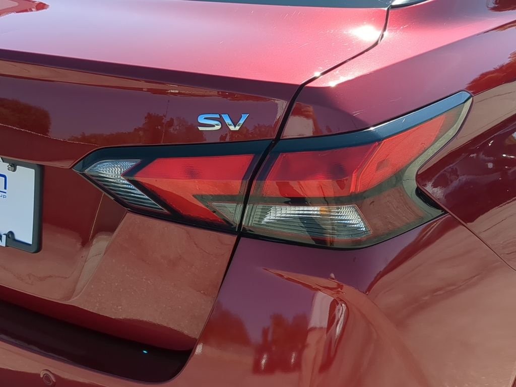 Used 2021 Red Nissan 1.6 SV image 7