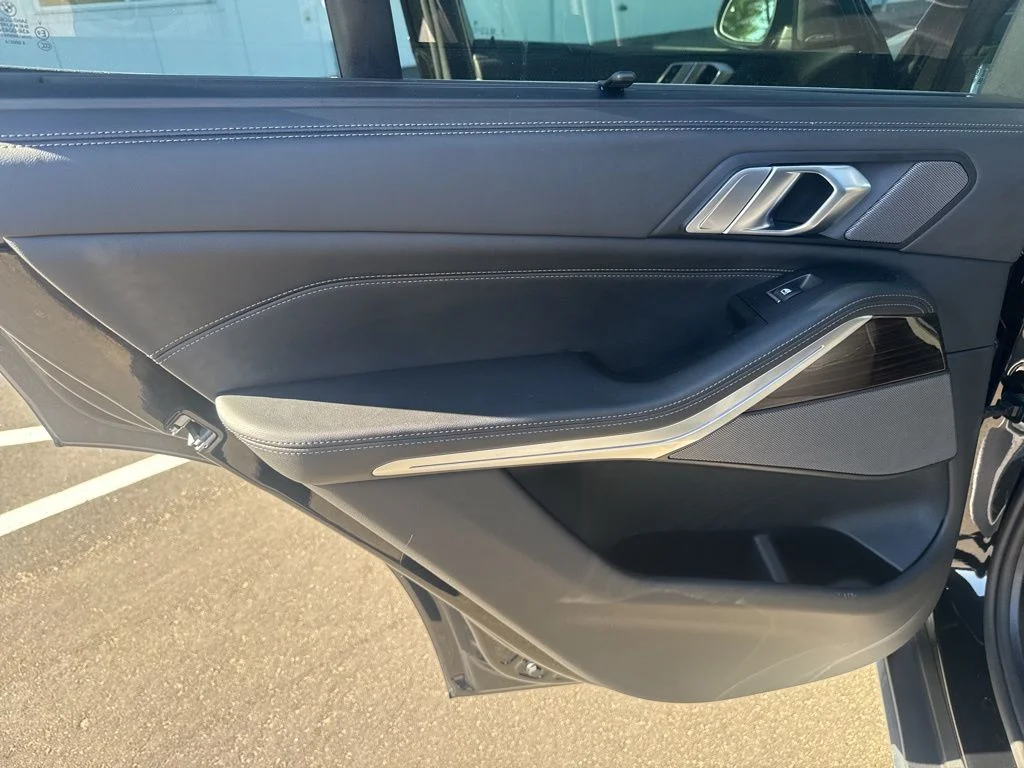 2026 BMW X5 50e - Photo 16