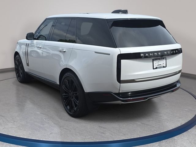 New 2026 Ostuni Pearl White LAND ROVER SE image 7
