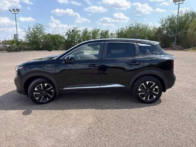 Used 2025 Black Nissan SV image 4