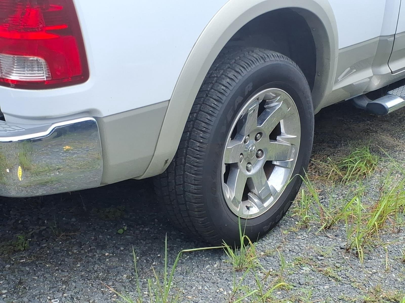 Used 2010 Bright White Dodge Laramie image 10