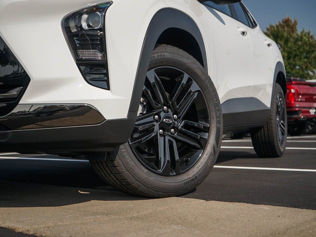 2026 Chevrolet Trax Activ - Photo 5