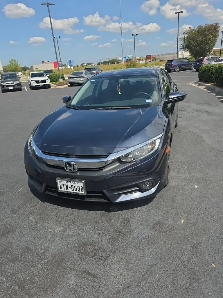 Used 2018 Cosmic Blue Metallic Honda EX-T image 5