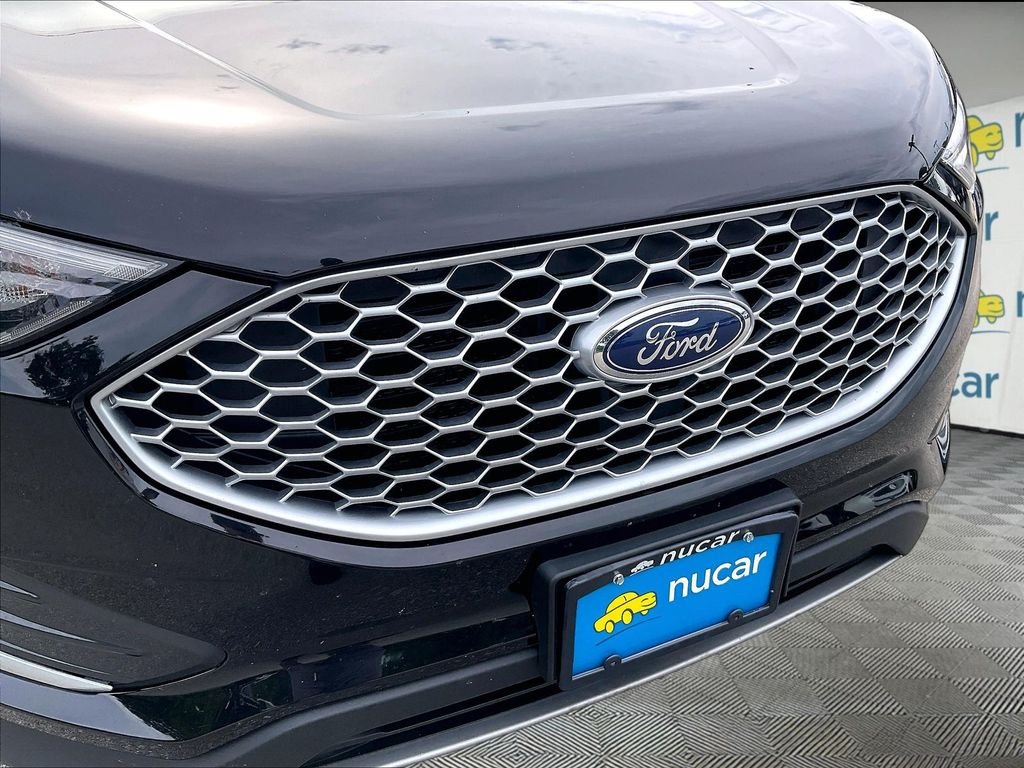 Used 2024 Agate Black Metallic Ford SEL image 28