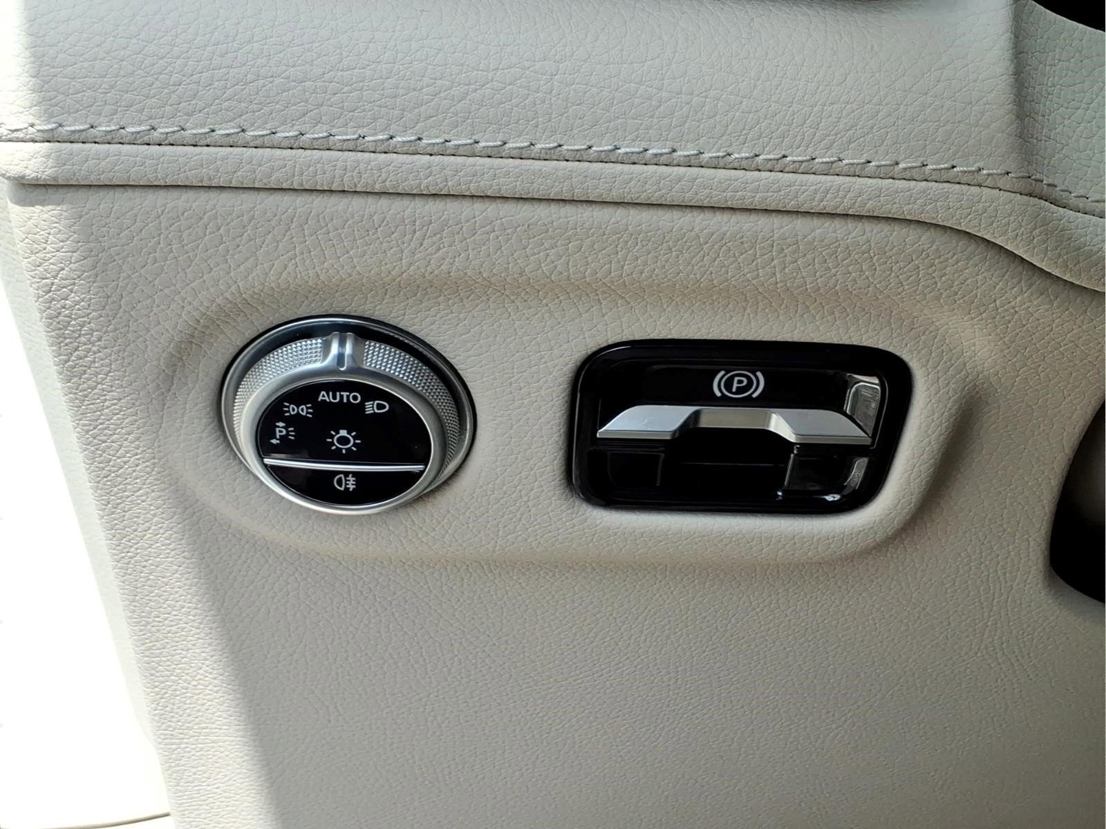 Certified Used 2023 Polar White Mercedes-Benz EQS 450+ SUV image 22
