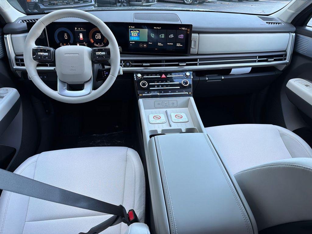 New 2027 Gray Hyundai SE FWD image 23