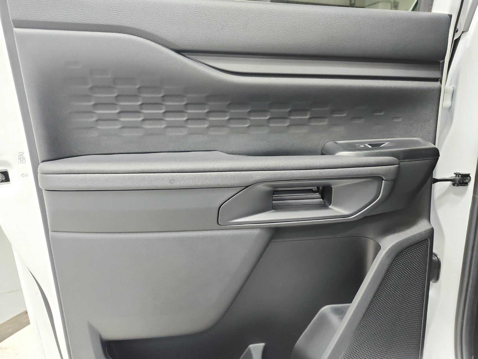 New 2026 Oxford White Ford XL image 34